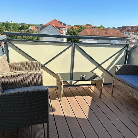 Gemuetliche Neurenovierte Dachgeschosswohnung Erfurt Eksteriør billede