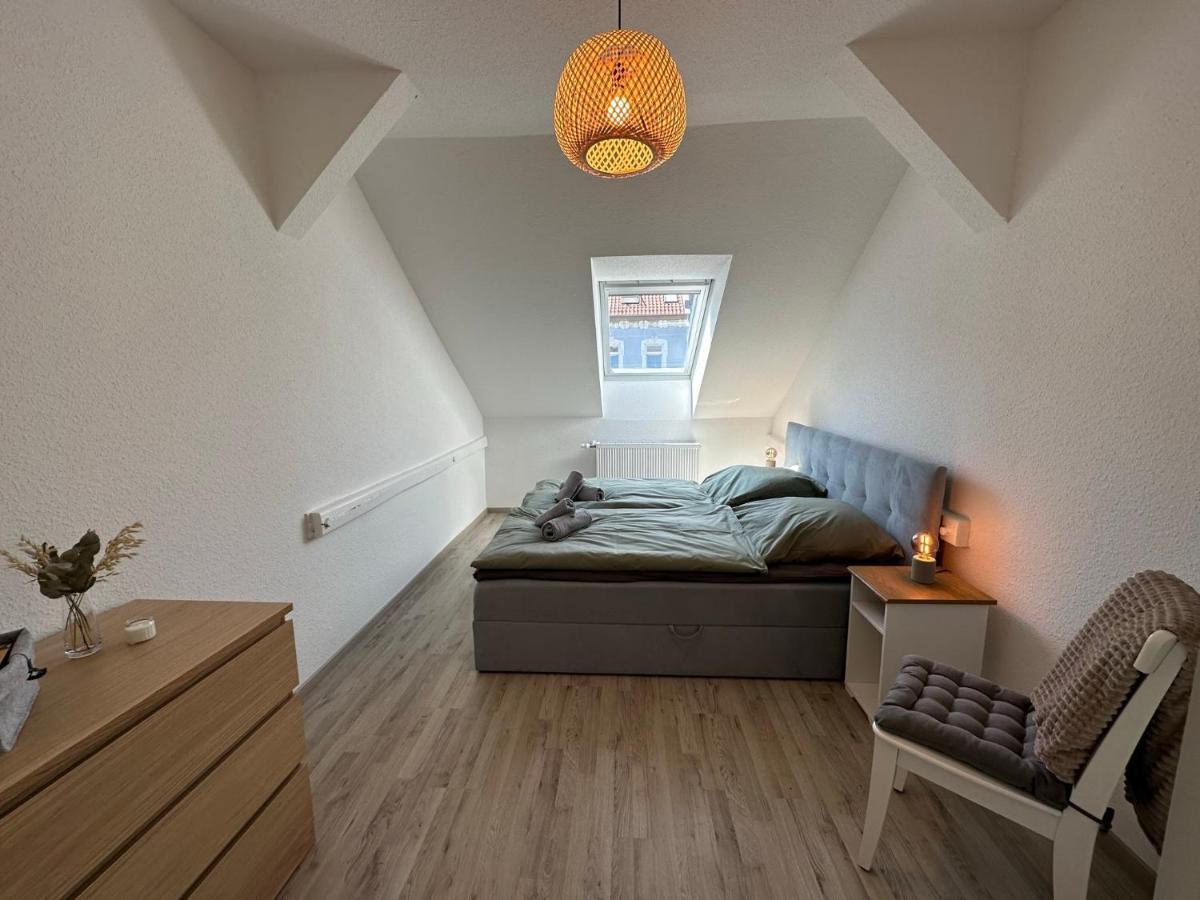 Gemuetliche Neurenovierte Dachgeschosswohnung Erfurt Eksteriør billede