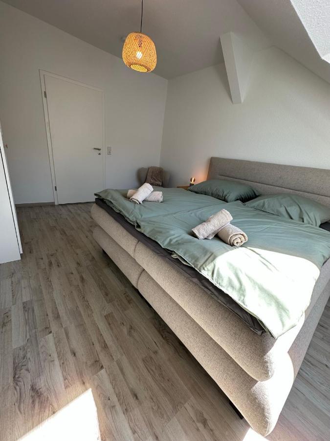 Gemuetliche Neurenovierte Dachgeschosswohnung Erfurt Eksteriør billede